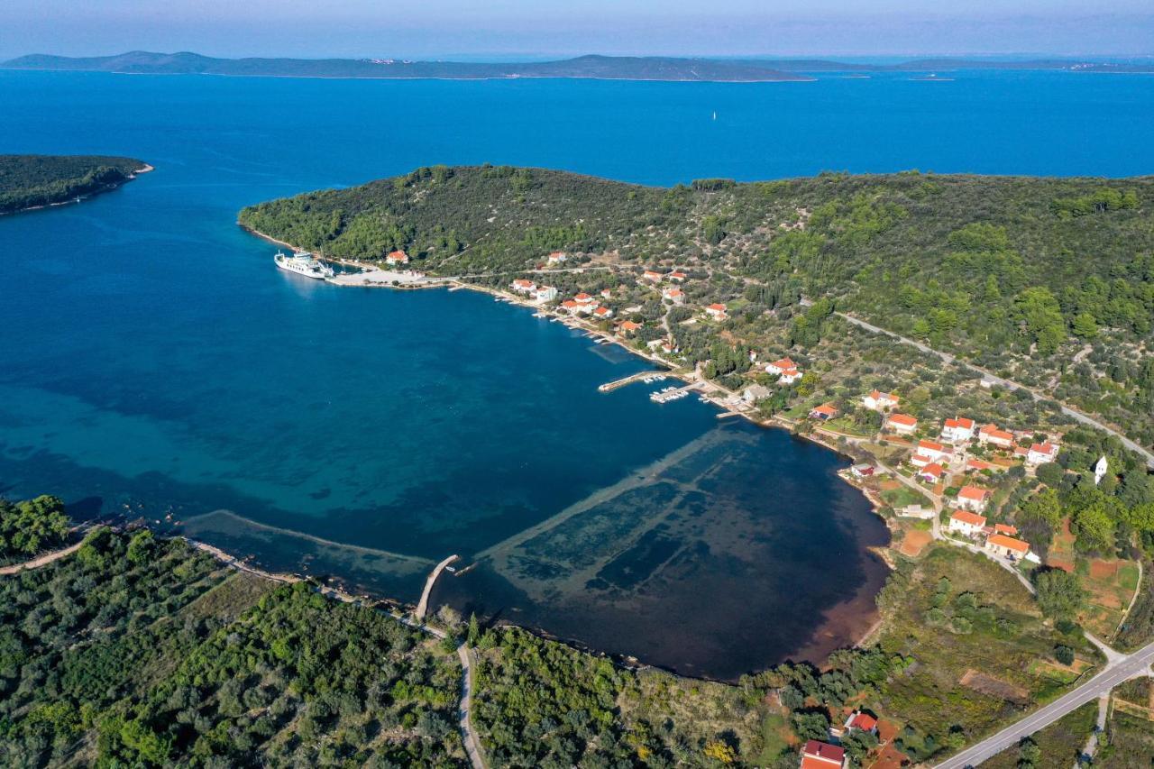 Apartments With A Parking Space Brbinj, Dugi Otok - 8160 Екстер'єр фото