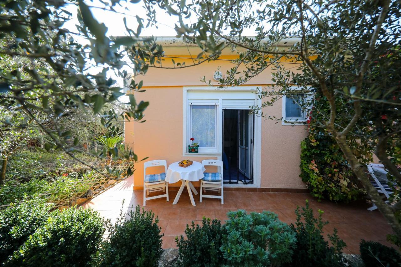 Apartments With A Parking Space Brbinj, Dugi Otok - 8160 Екстер'єр фото